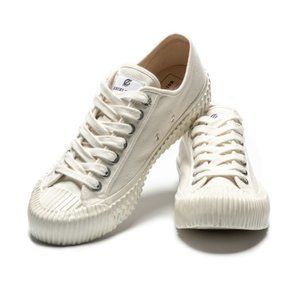 Excelsior Classic Bolt Low Top White Sneakers Unisex M6/ W7.5 NIB